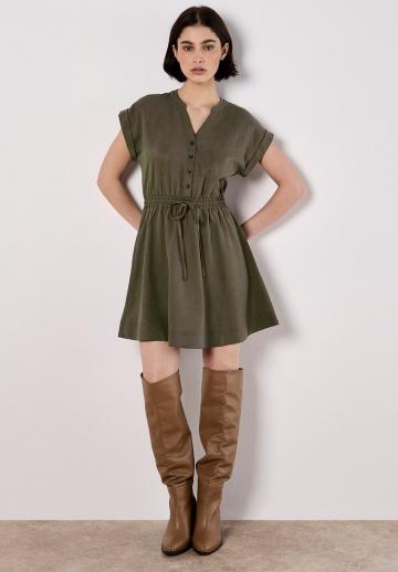 Короткое платье