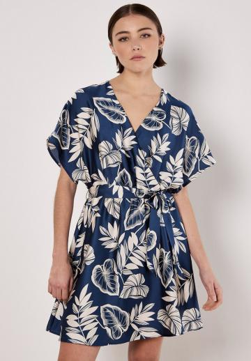 Короткое платье