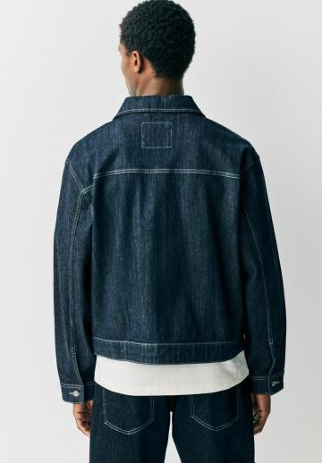 Джинсовая куртка
