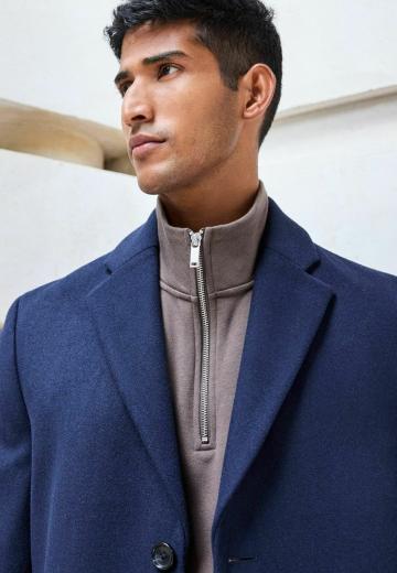 Короткое пальто