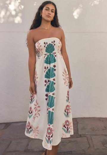 Платье без бретелек