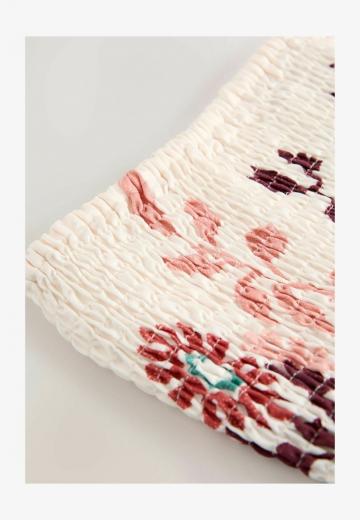 Платье без бретелек