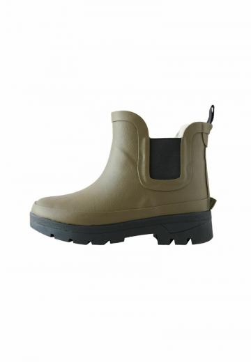 Резиновые сапоги