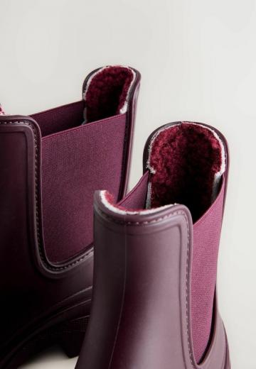 Резиновые сапоги