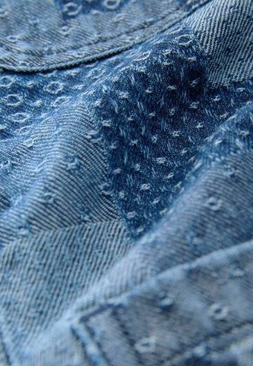 Джинсовая куртка