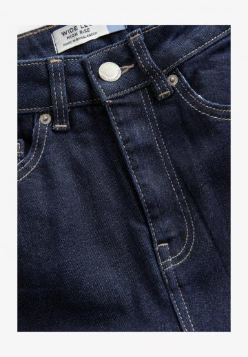 Клешеные джинсы