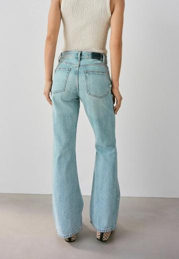 Клешеные брюки