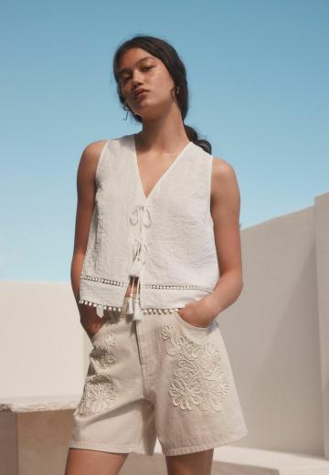 Джинсовые шорты