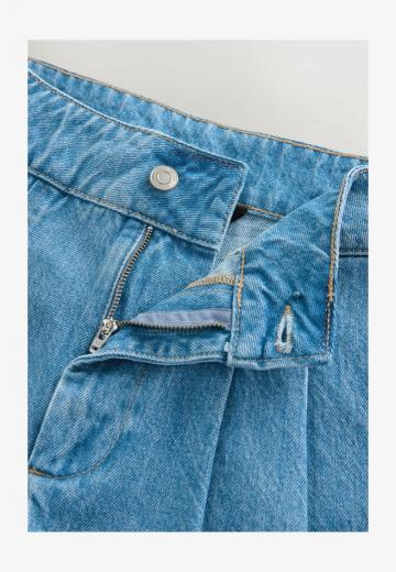 Джинсовые шорты