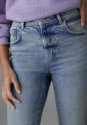 Свободные джинсы
