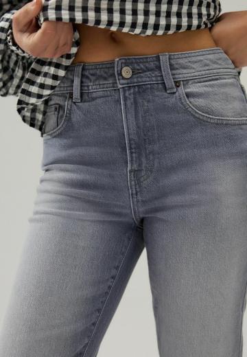 Свободные джинсы