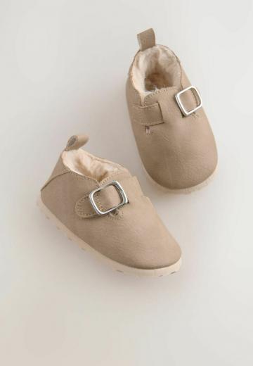 Детская обувь