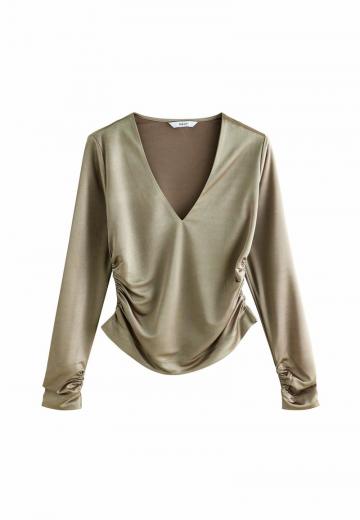 Атласная блузка