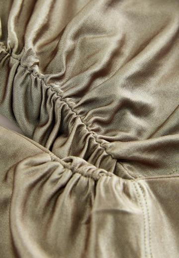 Атласная блузка