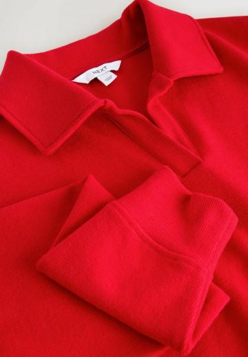 Пуловер с вырезом V