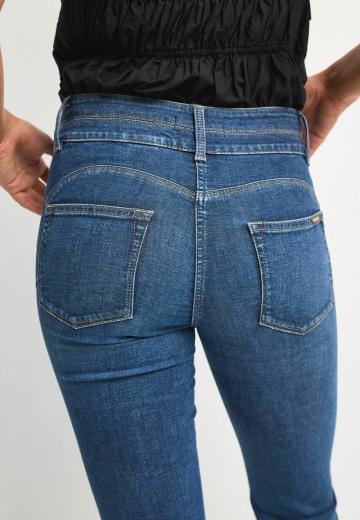 Джинсы