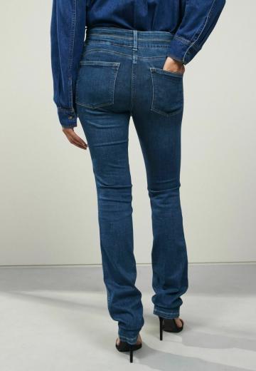 Клешеные брюки