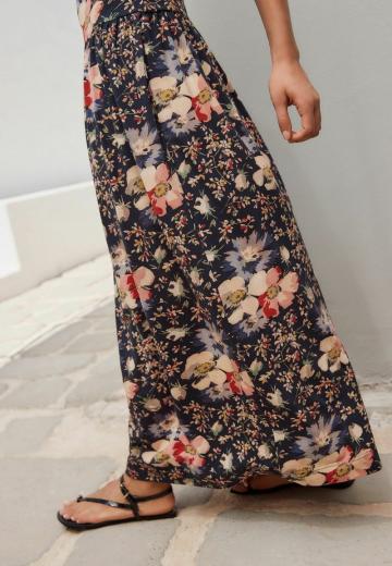 Платье без бретелек