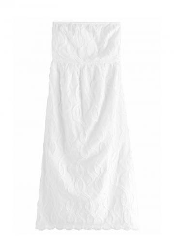 Платье без бретелек