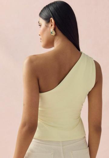 Топ на одно плечо