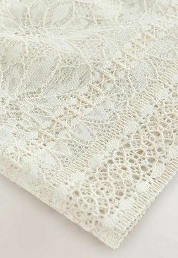 Трусы на бедрах