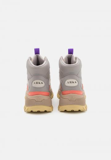 Высокие кеды