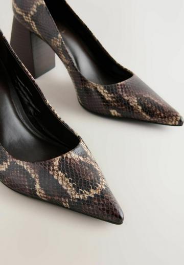 Туфли на высоком каблуке