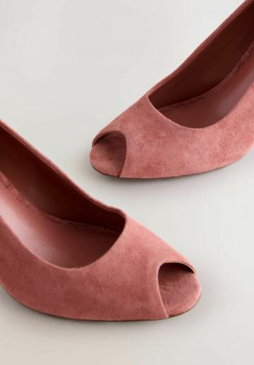 Туфли с открытым носом