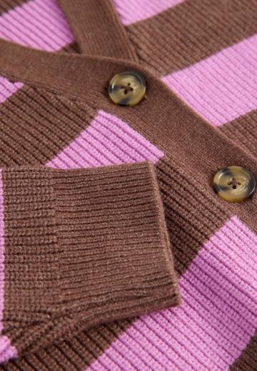 Вязаная кофта