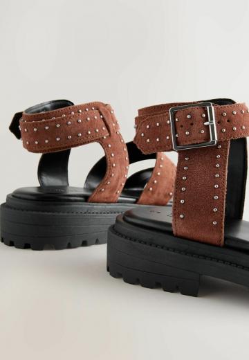 Босоножки на платформе