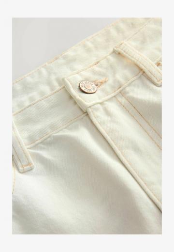 Джинсовые шорты