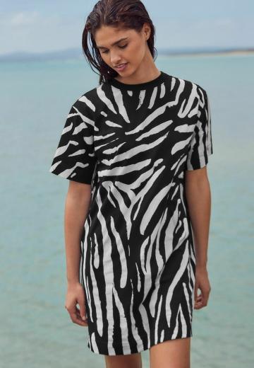 Короткое платье