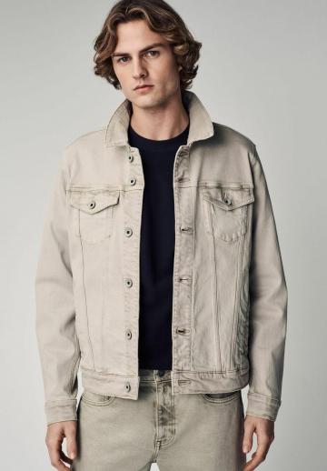 Джинсовая куртка