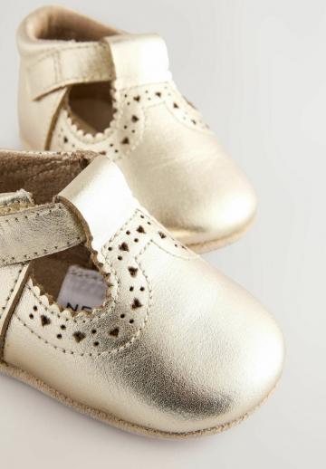 Детская обувь