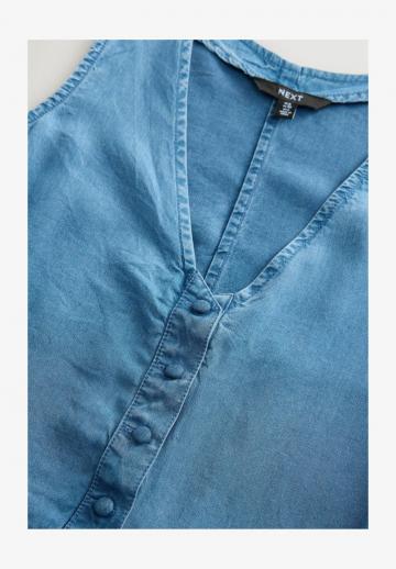 Джинсовая жилетка