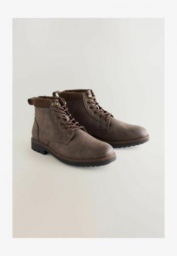 Зимние ботинки