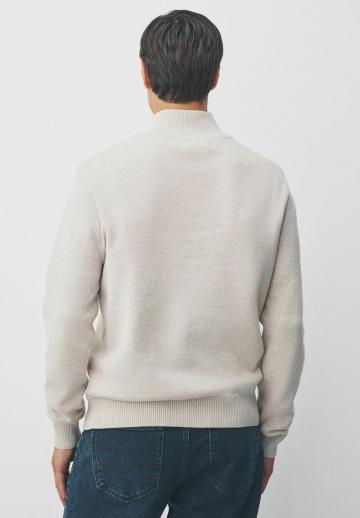 Пуловер