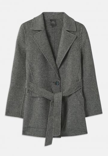 Шерстяное пальто