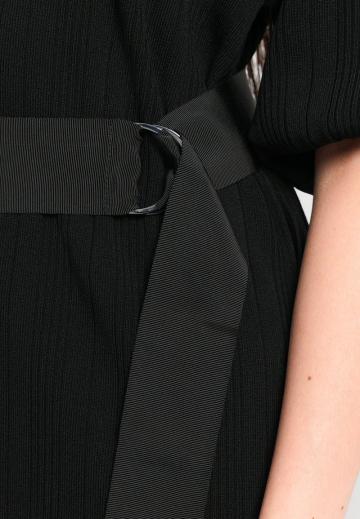 Вязаное платье