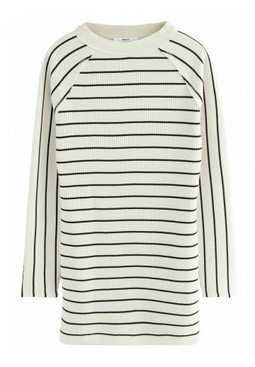 Вязаное платье