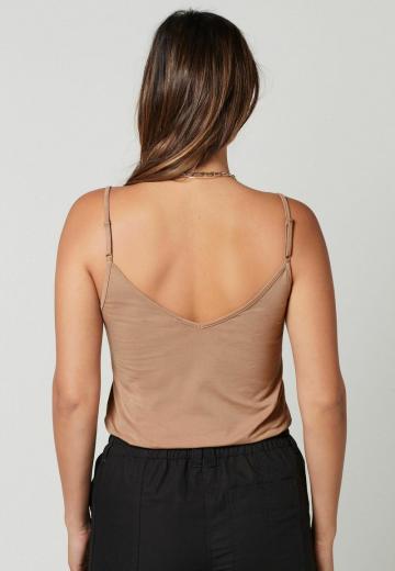Топ на бретельках