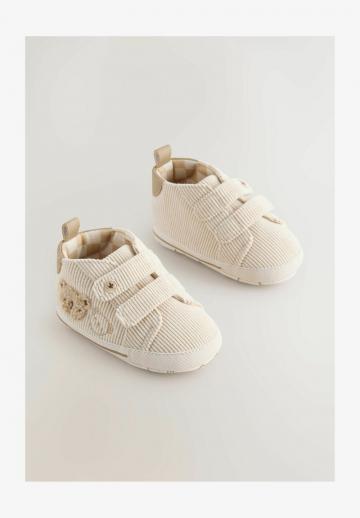 Детская обувь