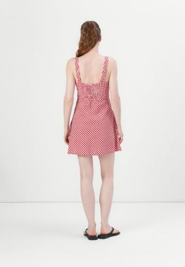 Короткое платье