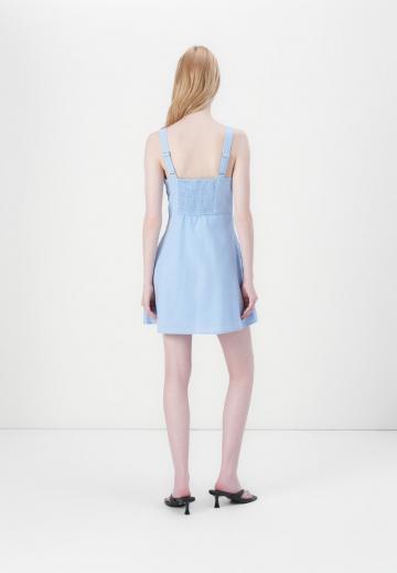 Короткое платье