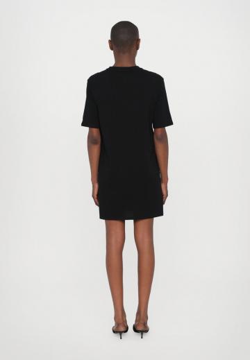 Короткое платье