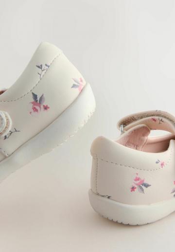 Детская обувь