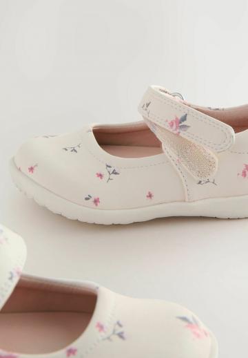 Детская обувь