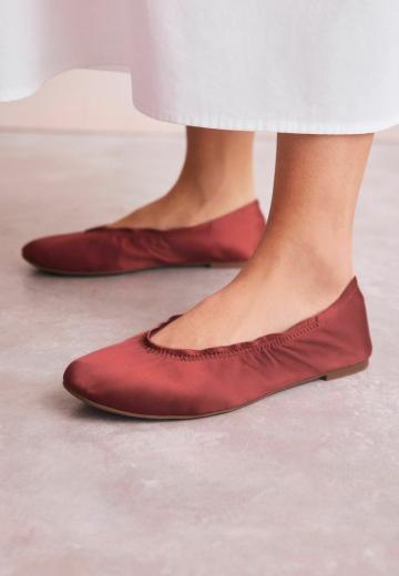 Спортивные балетки