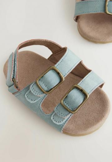 Детская обувь