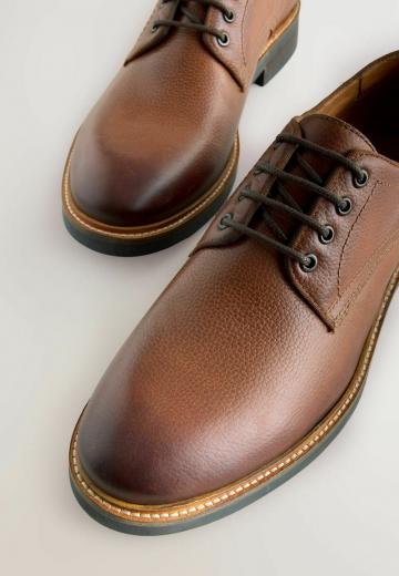 Ботинки на шнуровке